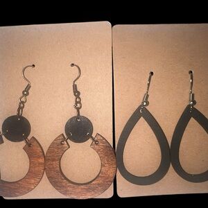 Source Unknown Dual-Tone Wooden Earrings Set